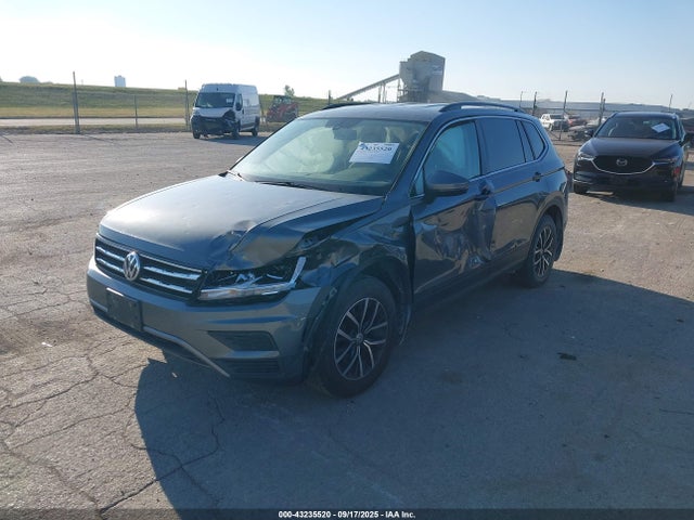 2019 VOLKSWAGEN TIGUAN 3VV2B7AX0KM067044 Photo 1
