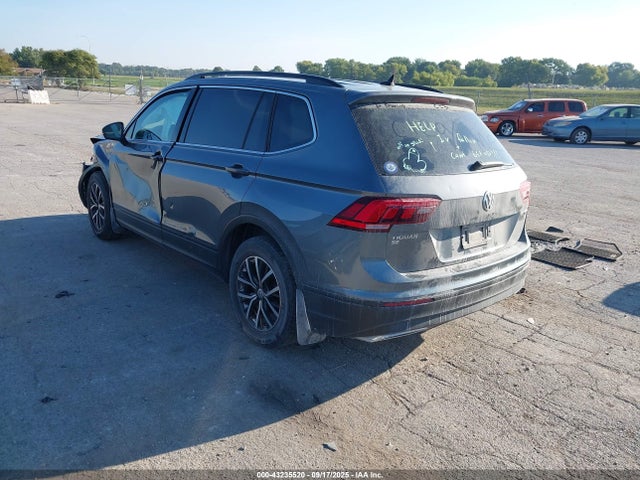 2019 VOLKSWAGEN TIGUAN 3VV2B7AX0KM067044 Photo 2