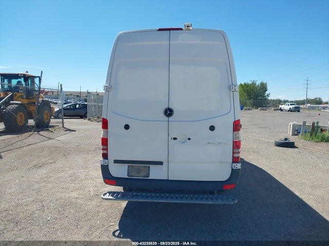 Mercedes-Benz 2016 2016 WD3PE8DD8GP246169 Image 16