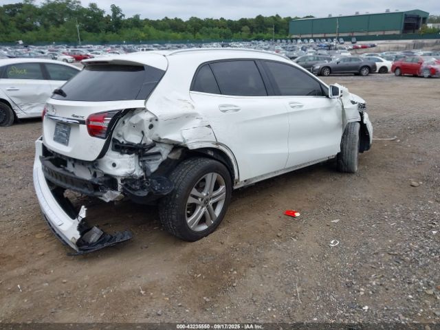 2019 MERCEDES-BENZ GLA 250 WDCTG4GB3KJ585543 Photo 3