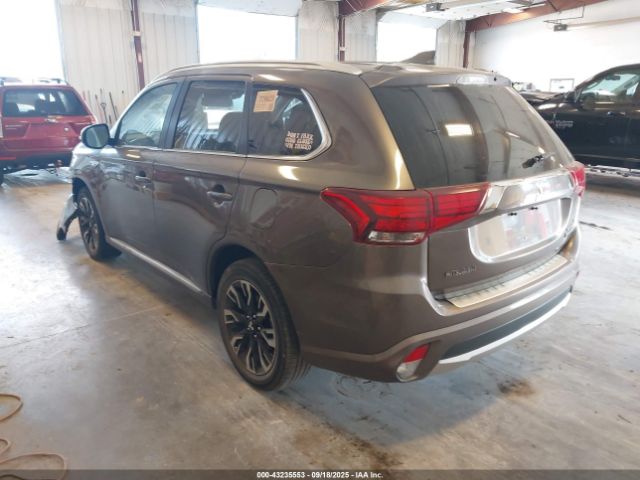 2018 MITSUBISHI OUTLANDER PHEV JA4J24A57JZ027462 Photo 2