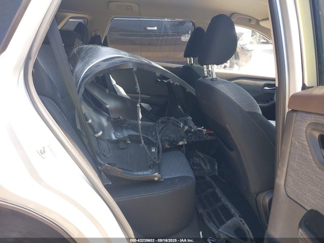 JN8AT3BA9MW018197 Nissan Rogue
