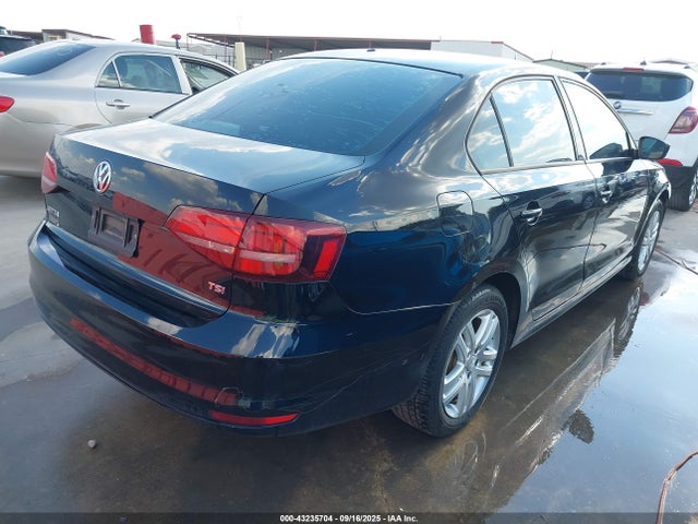 3VW2B7AJXJM212659 Volkswagen tsi
