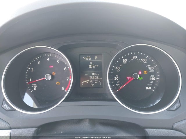 3VW2B7AJXJM212659 Volkswagen tsi