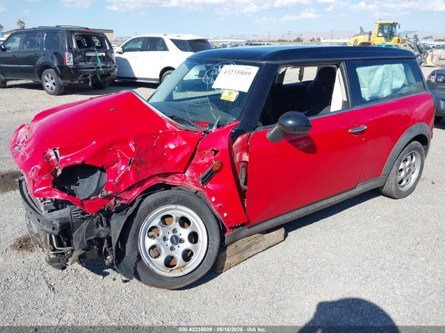Mini COOPER CLUBMAN 2014 WMWZF3C56ET492907 Image 2