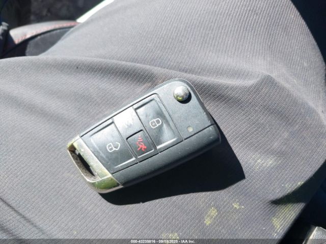 2015 VOLKSWAGEN GOLF GTI 3VWTT7AU6FM030556 Photo 10