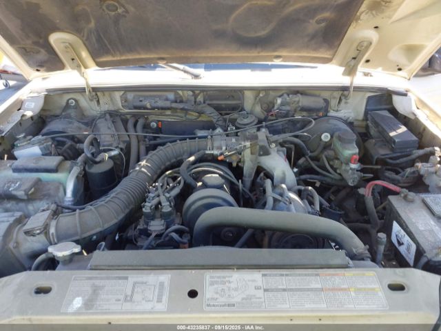 1999 MAZDA B2500 4F4YR12C5XTM45937 Photo 9