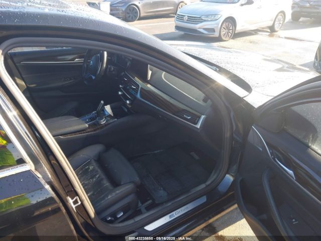 2019 BMW 530E WBAJA9C58KB398494 Photo 4
