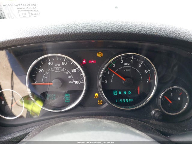 1C4HJWDG2EL311591 Jeep Wrangler