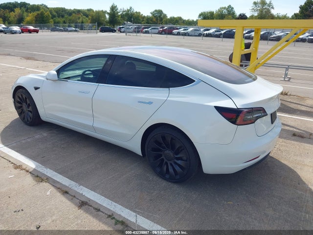 2018 TESLA MODEL 3 5YJ3E1EB4JF131269 Photo 2