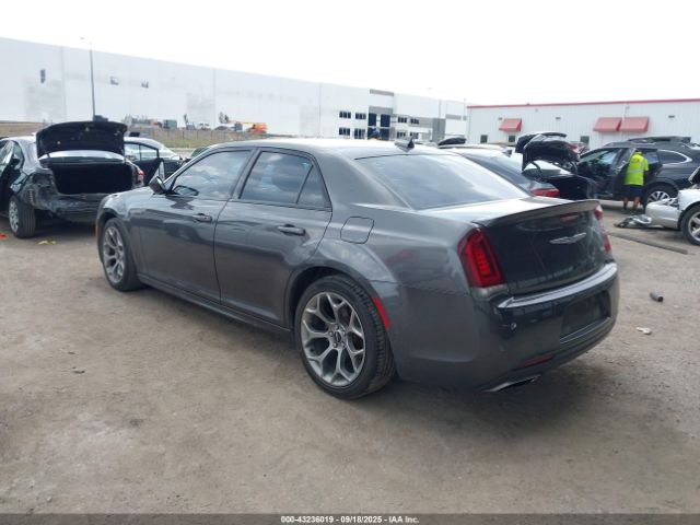 2018 CHRYSLER 300 2C3CCABG3JH142803 Photo 2