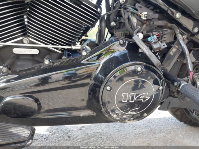 2018 HARLEY-DAVIDSON FLHCS 1HD1YPK19JC038319 Photo 8