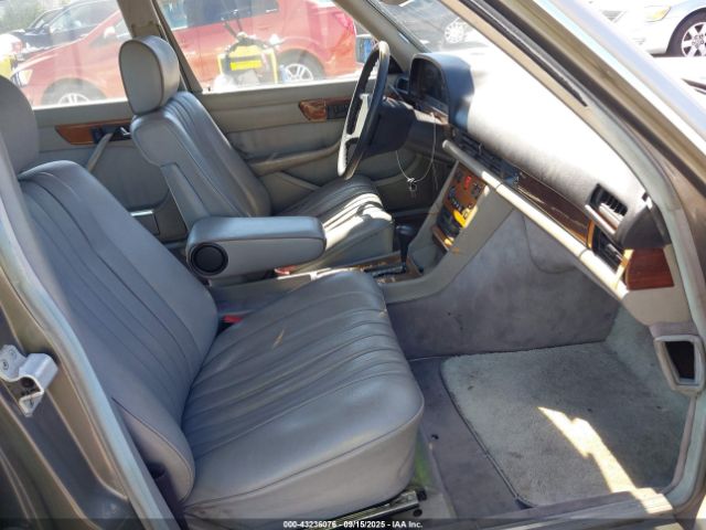 1984 MERCEDES-BENZ 300 WDBCB20A5EA011815 Photo 4