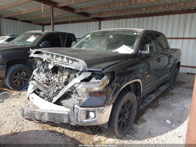 2018 TOYOTA TUNDRA 5TFDW5F16JX698796 Photo 1