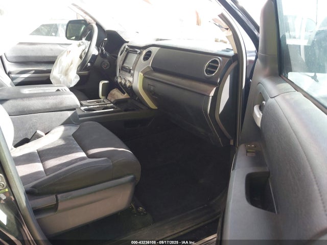 2018 TOYOTA TUNDRA 5TFDW5F16JX698796 Photo 4