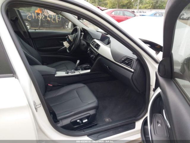 2018 BMW 320I WBA8E5G58JNV01691 Photo 4