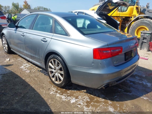 2012 AUDI A6 WAUJGAFC3CN132892 Photo 2
