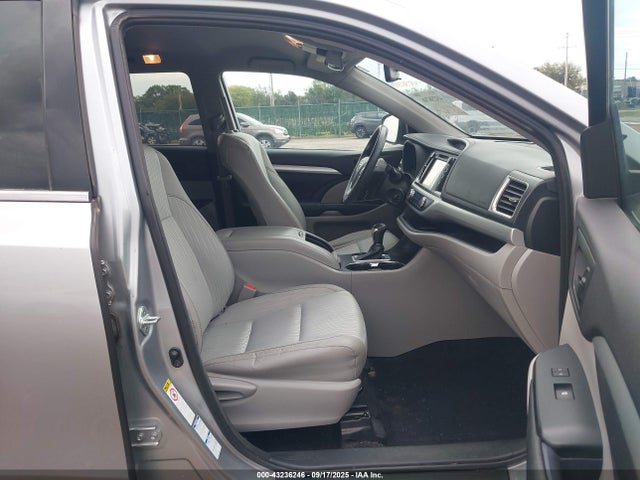 Toyota 2gr-fe 2016 5TDBKRFH5GS286505 Image 5