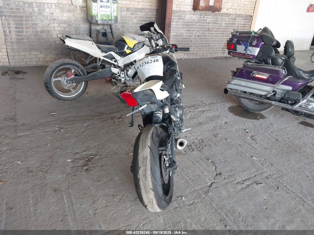 JYARM38E6NA001308 Yamaha Yzf690