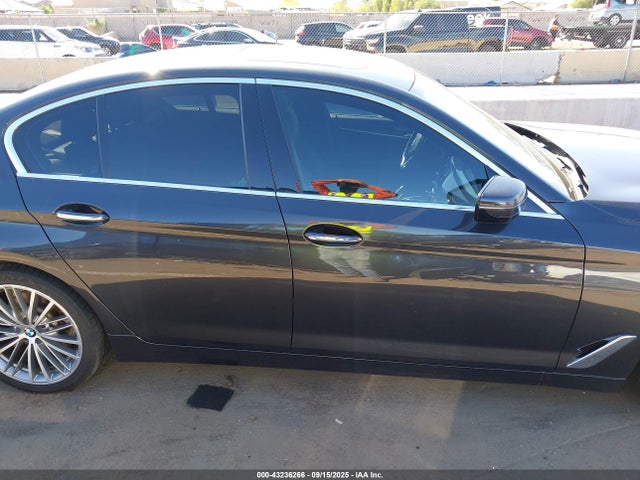 WBAJA5C36HG894672 BMW 530I