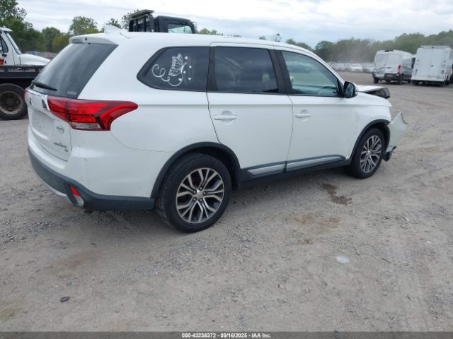 2018 MITSUBISHI OUTLANDER JA4AZ3A39JZ034210 Photo 3