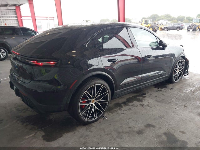 2025 PORSCHE MACAN ELECTRIC WP1AB2XAXSL153586 Photo 3
