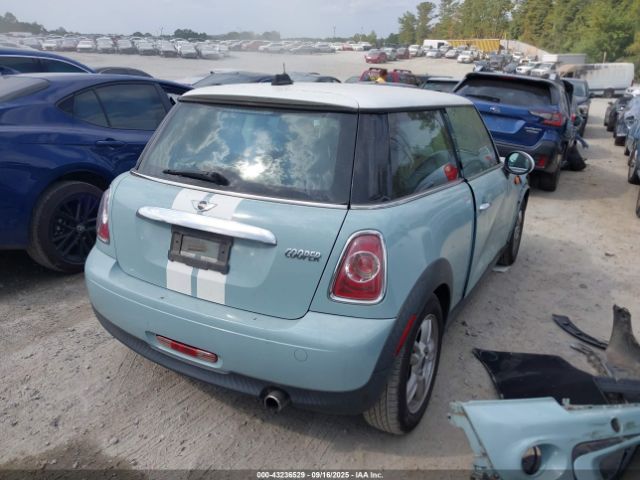 2012 MINI COOPER WMWSU3C59CT260581 Photo 3