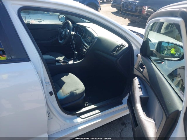 KIA Optima 2015 5XXGM4A73FG392971 Image 17