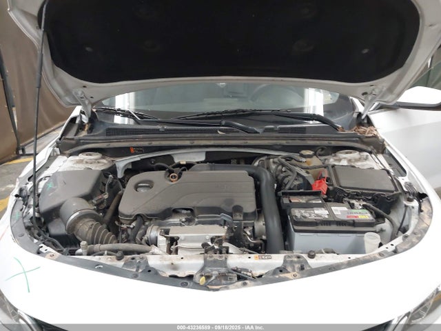 1G1ZD5ST3JF236276 Chevrolet MALIBU LT