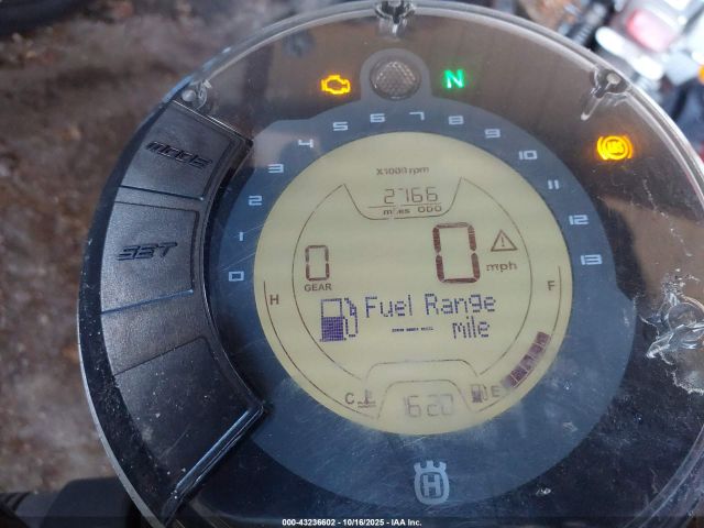 2023 HUSQVARNA VITPILEN 401/SVARTPILEN 401 MD2JUJ406PC227334 Photo 6