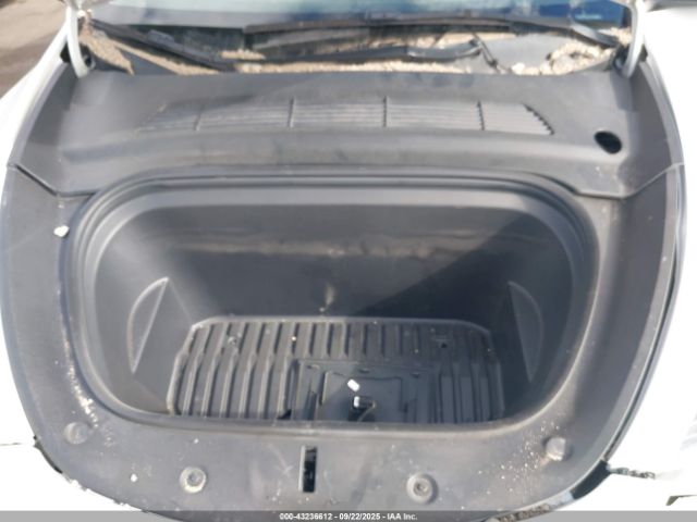 2022 TESLA MODEL Y 7SAYGDEF7NF398189 Photo 9