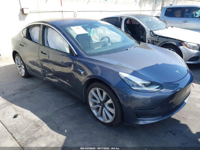 2018 TESLA MODEL 3 5YJ3E1EA6JF163485 Photo 0