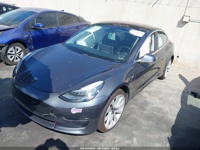 2018 TESLA MODEL 3 5YJ3E1EA6JF163485 Photo 1