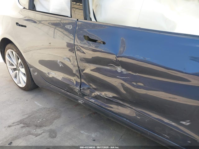 2018 TESLA MODEL 3 5YJ3E1EA6JF163485 Photo 5