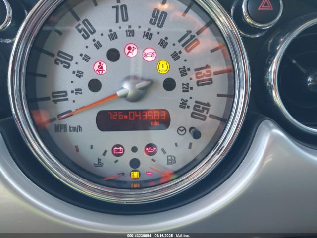 2006 MINI COOPER WMWRC33576TK65655 Photo 6