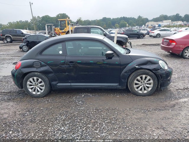 3VWF17AT1FM646143 Volkswagen Beetle