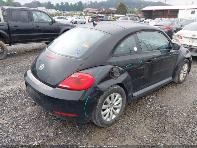 3VWF17AT1FM646143 Volkswagen Beetle