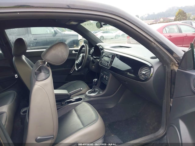 3VWF17AT1FM646143 Volkswagen Beetle