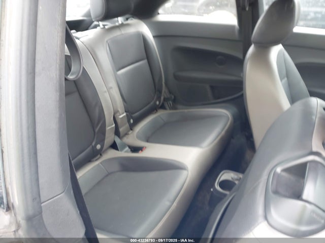3VWF17AT1FM646143 Volkswagen Beetle