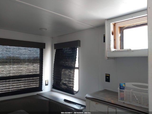 4YDTH1G19NW242250 Keystone Rv 2022