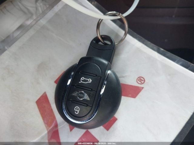 2018 MINI COUNTRYMAN WMZYS7C39J3F44351 Photo 10