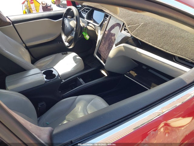 2013 TESLA MODEL S 5YJSA1CG1DFP21908 Photo 4