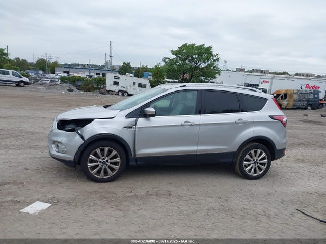1FMCU0J9XHUA75058 Ford 2017
