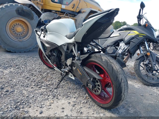 JKBZXJK18SA007232 Kawasaki 2025