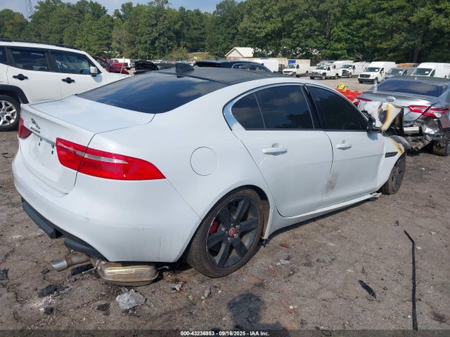 2018 JAGUAR XE SAJAJ4FX1JCP38811 Photo 3