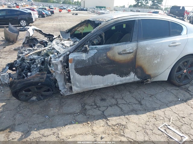 2018 JAGUAR XE SAJAJ4FX1JCP38811 Photo 5