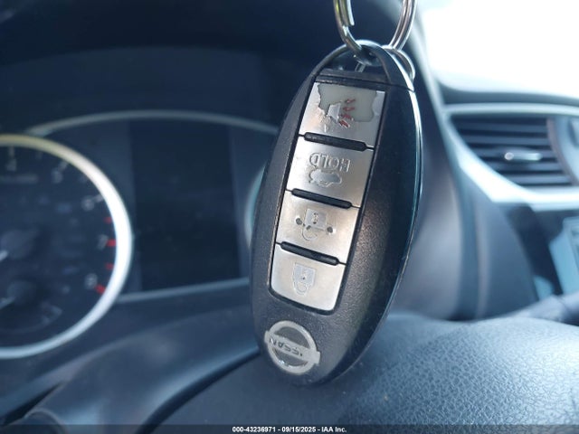 3N1AB7APXGY218100 Nissan Sentra
