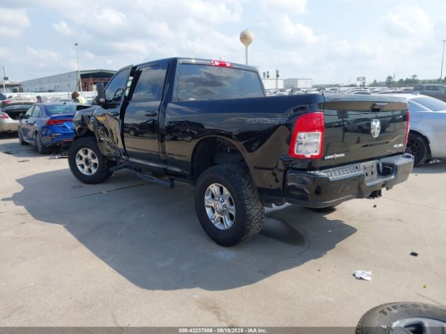 2022 RAM 2500 3C6UR5DL8NG403291 Photo 2