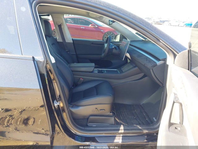 2022 TESLA MODEL Y 7SAYGDEF2NF521347 Photo 4