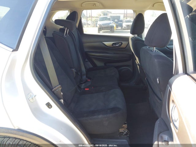 5N1AT2MT8FC805761 Nissan 2015